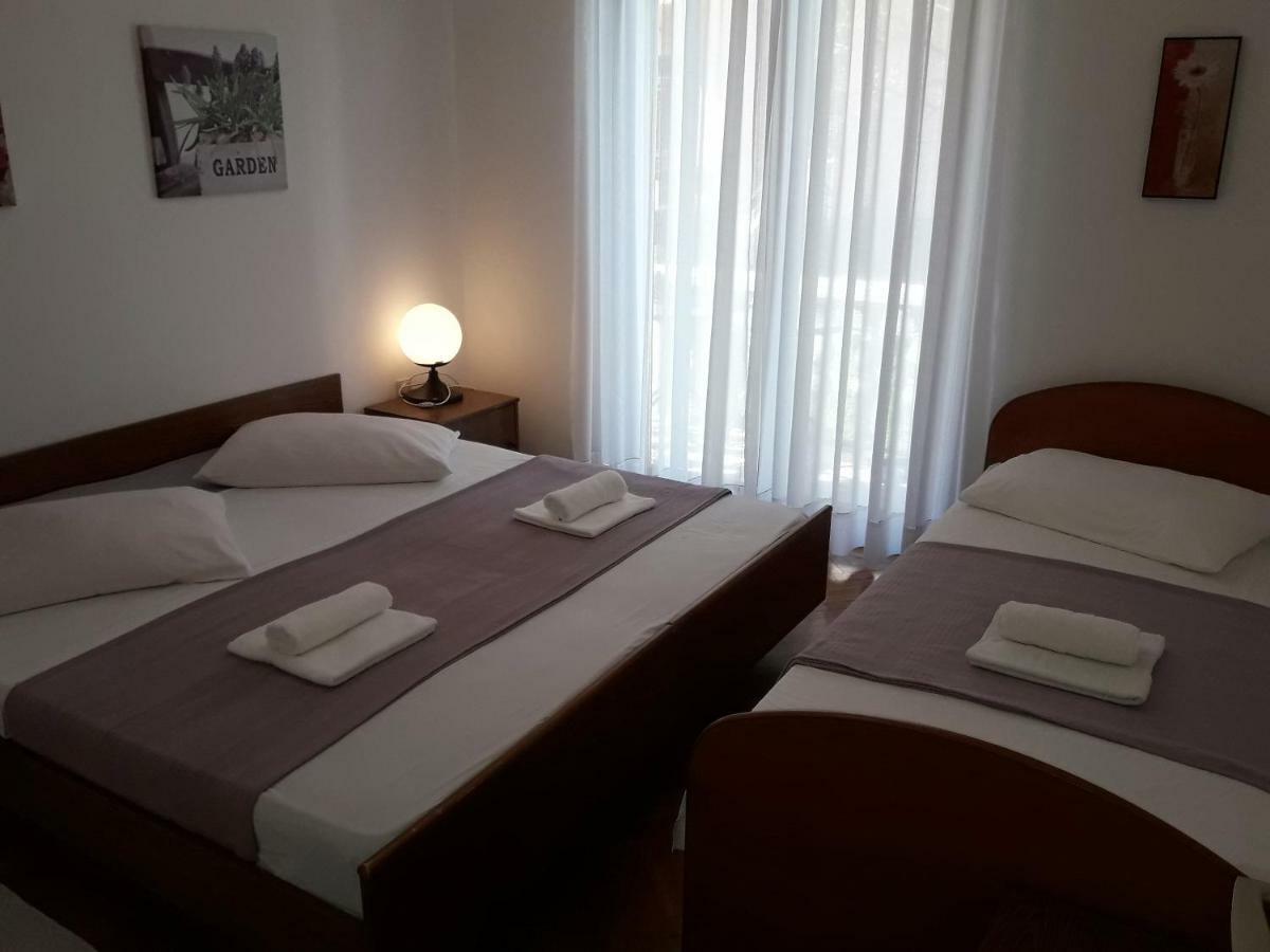 Apartments Ane Sukošan Buitenkant foto